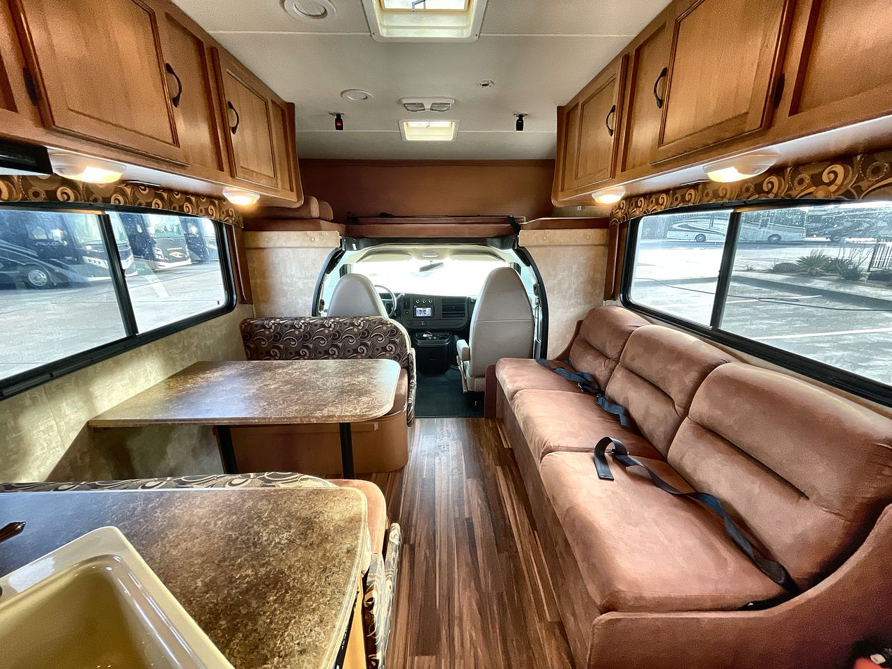 2013 FOREST RIVER FREELANDER 28AB