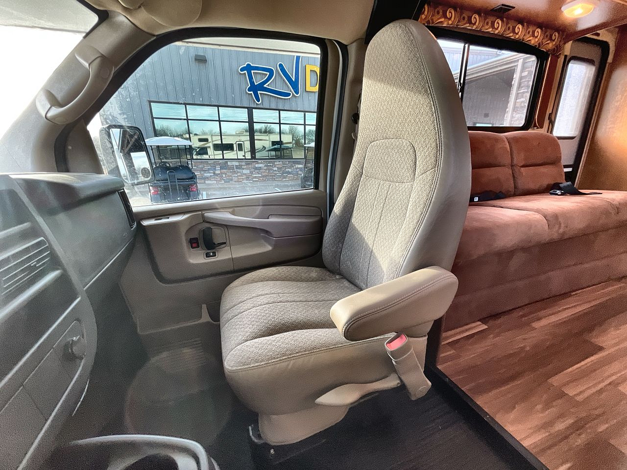 2013 FOREST RIVER FREELANDER 28AB