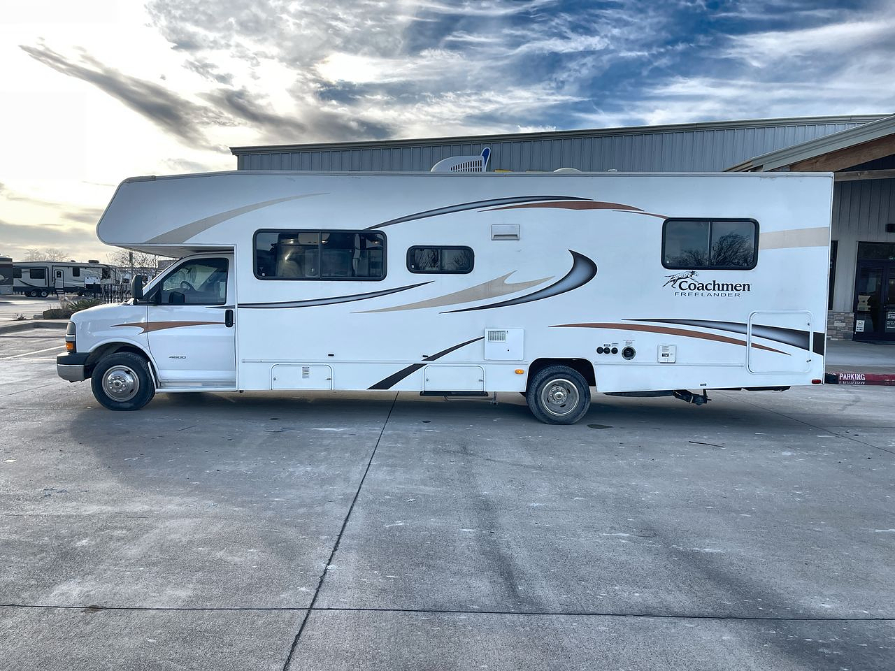 2013 FOREST RIVER FREELANDER 28AB
