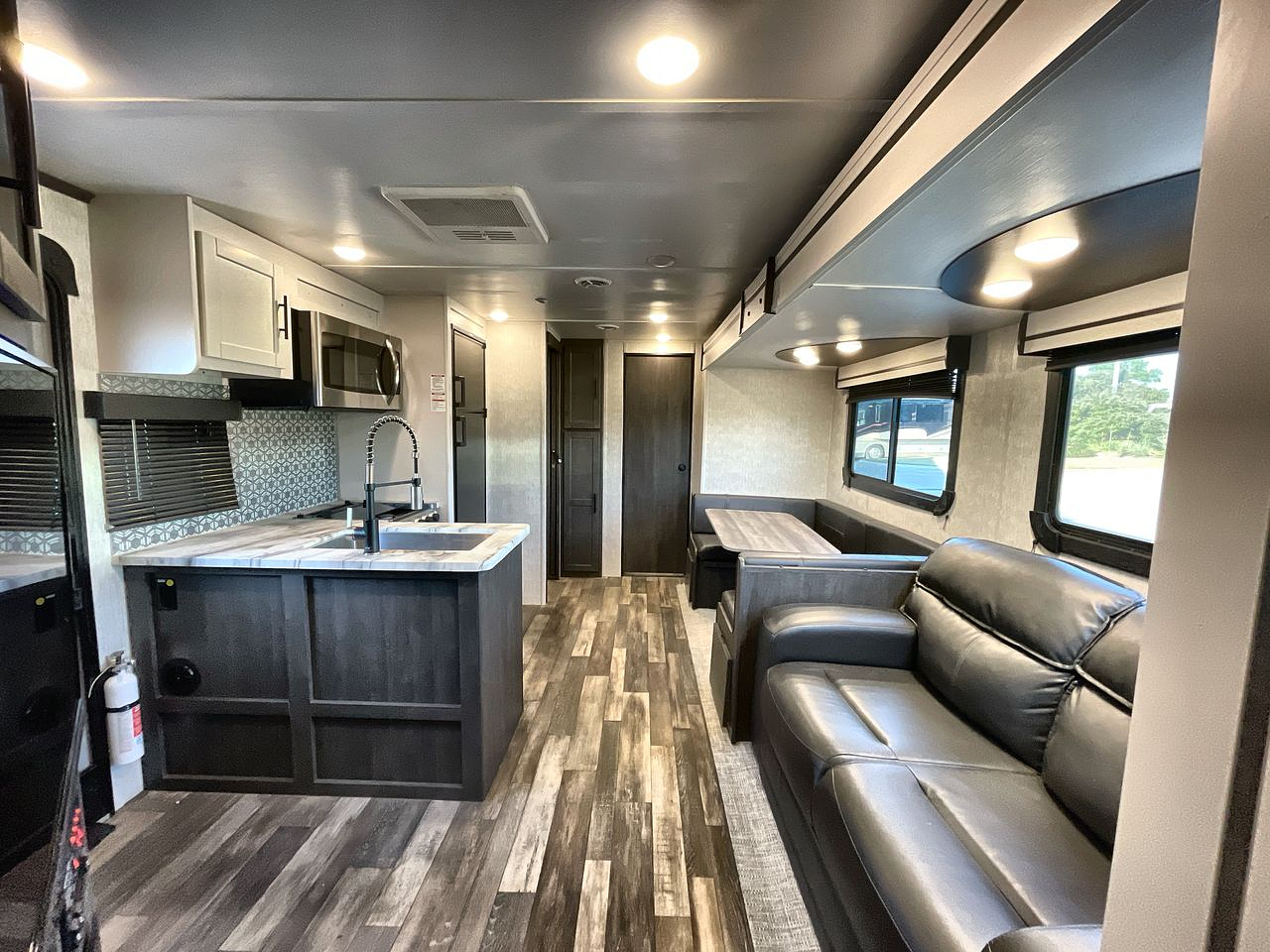 2022 KEYSTONE CRUISER AIRE 33BHB