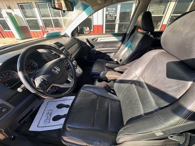 2010 Honda CR-V EX-L Located at Wheel City Auto Sioux Falls slide-image