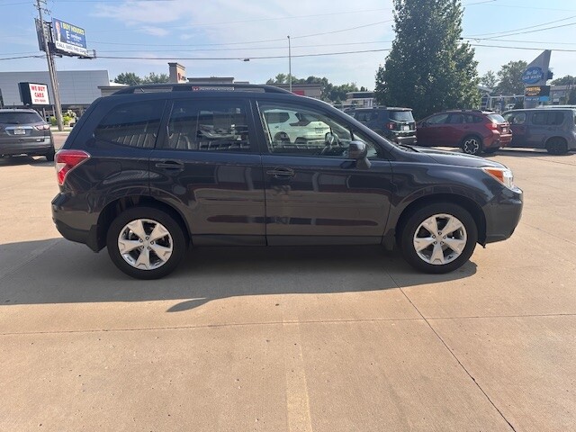 2015 Subaru FORESTER 25I PREMIU Located at Wheel City Auto Sioux Falls slide-image