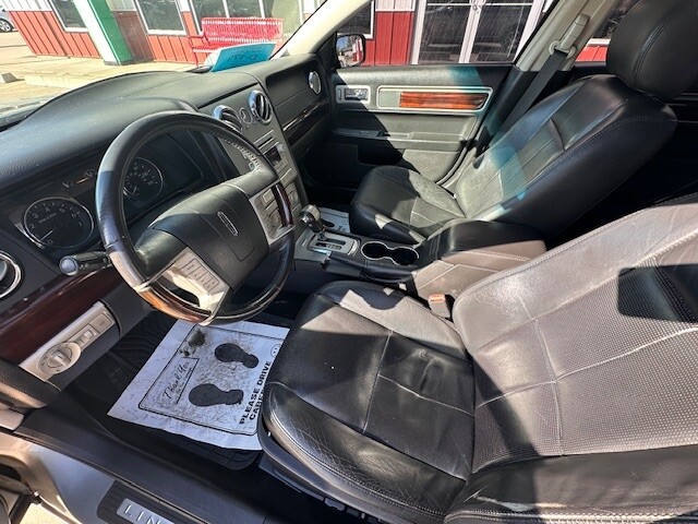 2008 Lincoln MKZ Located at Wheel City Auto Sioux Falls slide-image