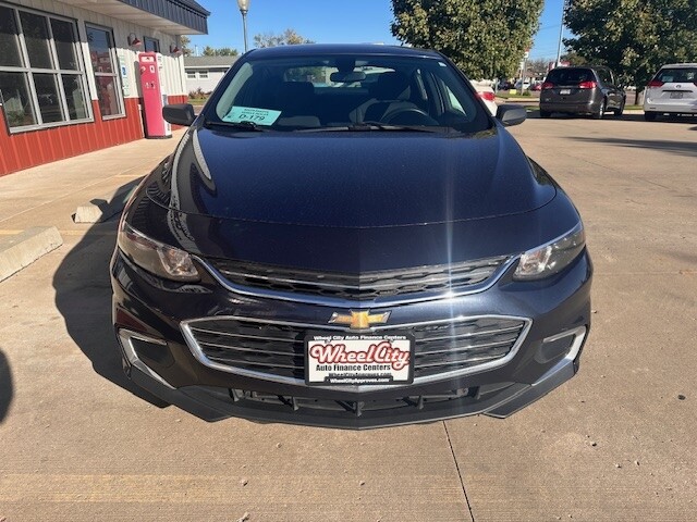 2018 Chevrolet MALIBU LS 1FL Located at Wheel City Auto Sioux Falls light-box-slides