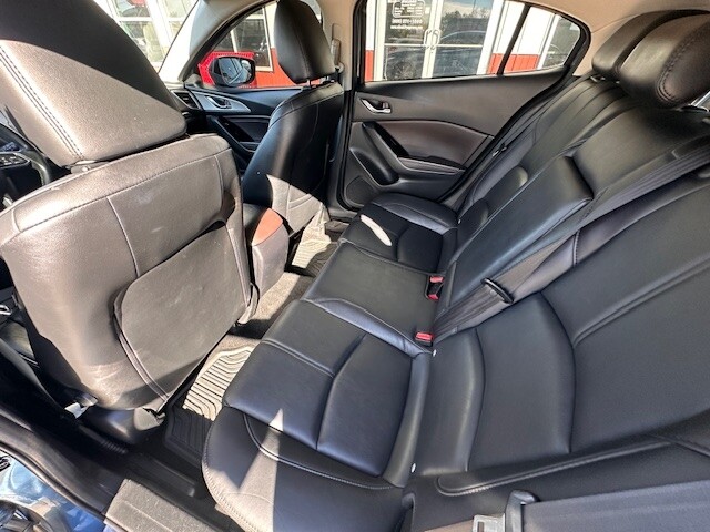 2018 Mazda MAZDA3 TOURING Located at Wheel City Auto Sioux Falls light-box-slides