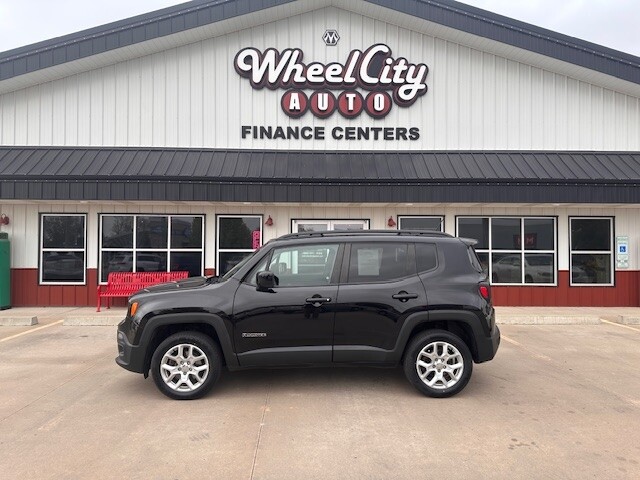 2017 Jeep RENEGADE LATITUDE Located at Wheel City Auto Sioux Falls light-box-slides