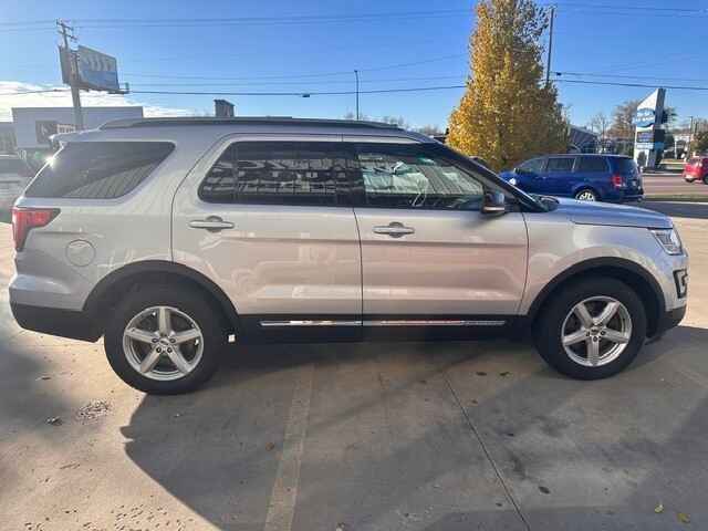 2017 Ford Explorer XLT Located at Wheel City Auto Sioux Falls slide-image