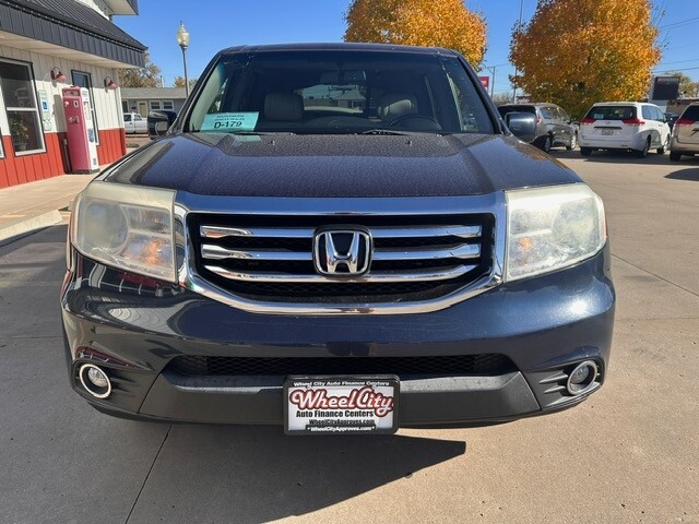 2012 Honda PILOT EXL Located at Wheel City Auto Sioux Falls light-box-slides