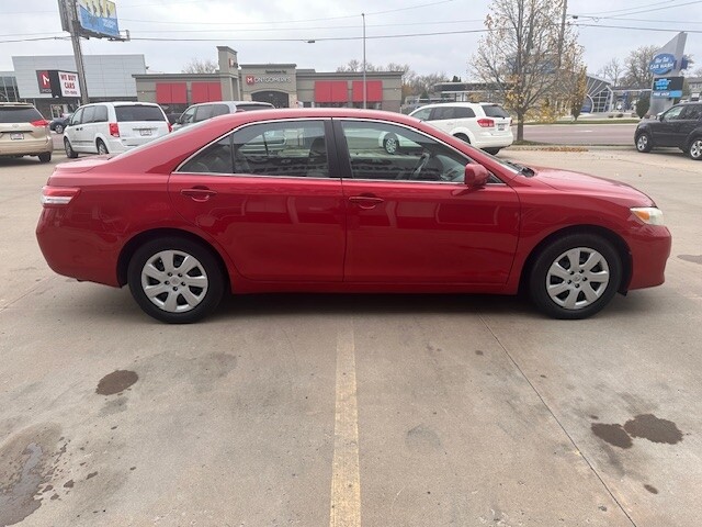 2010 Toyota Camry BASE SE LE Located at Wheel City Auto Sioux Falls slide-image