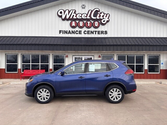 2018 Nissan Rogue S's photo