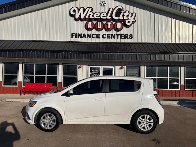 2019 Chevrolet Sonic 1FL