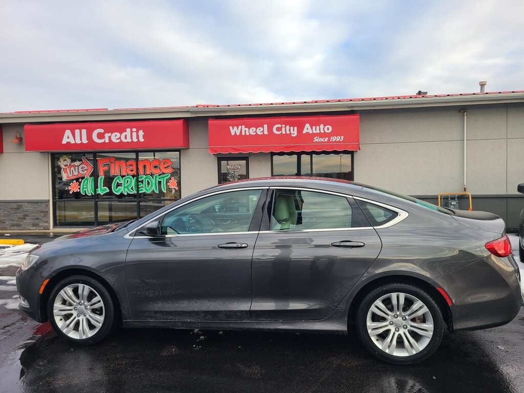 2015 Chrysler 200 Limited