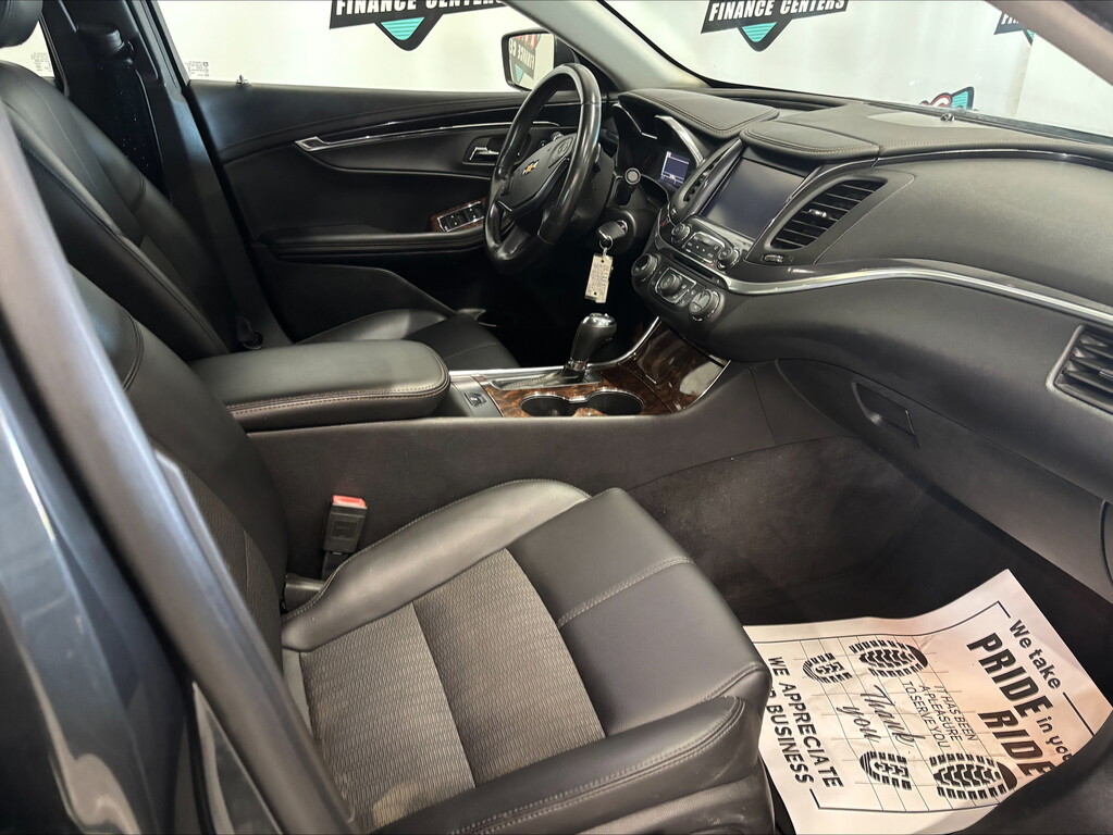 2015 Chevrolet IMPALA LT 2LT Located at Wheel City Auto Lincoln slide-image