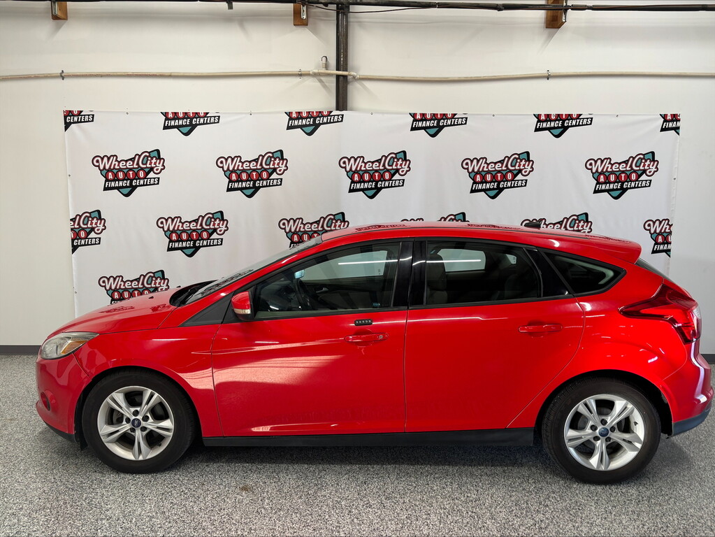 2013 Ford FOCUS SE Located at Wheel City Auto Lincoln slide-image