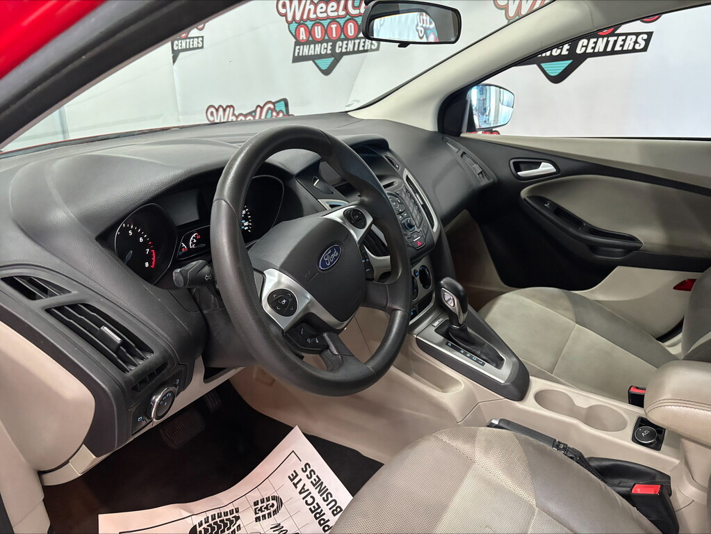 2013 Ford FOCUS SE Located at Wheel City Auto Lincoln slide-image