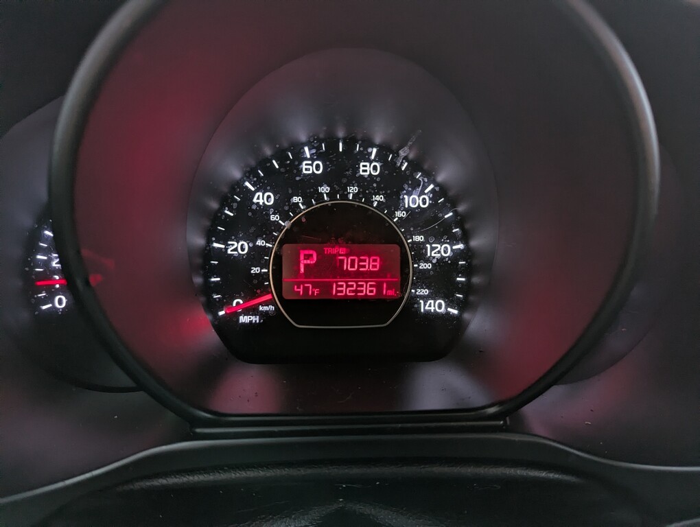 2015 Kia Soul Located at Circus Auto Sales slide-image