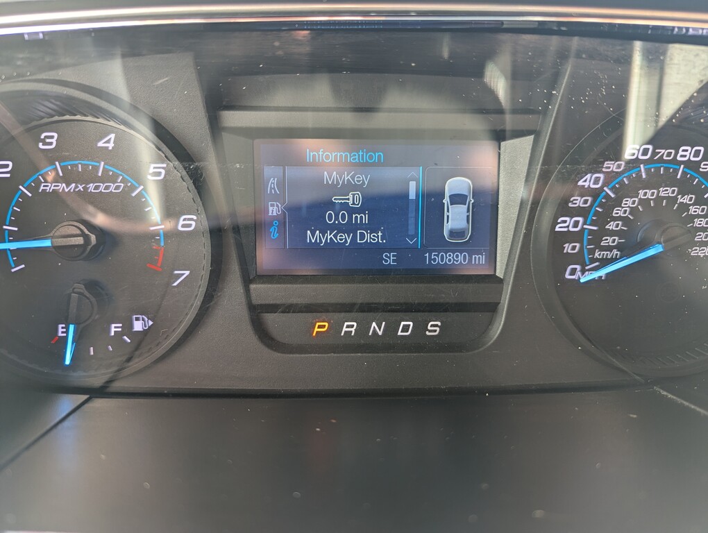 2014 Ford TAURUS SEL Located at Circus Auto Sales light-box-slides