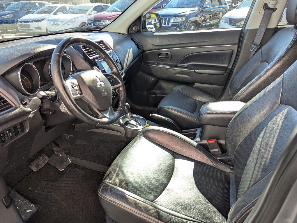 2015 Mitsubishi OUTLANDER SPORT SE Located at Circus Auto Sales light-box-slides