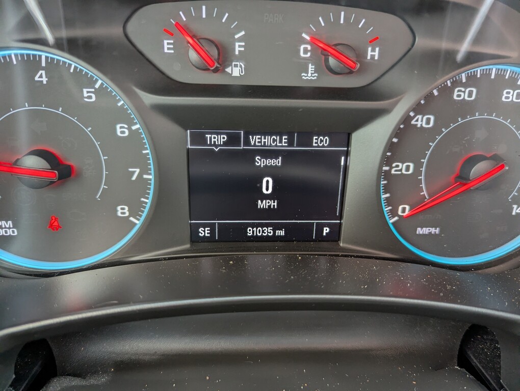 2018 Chevrolet EQUINOX LT 1LT Located at Circus Auto Sales light-box-slides