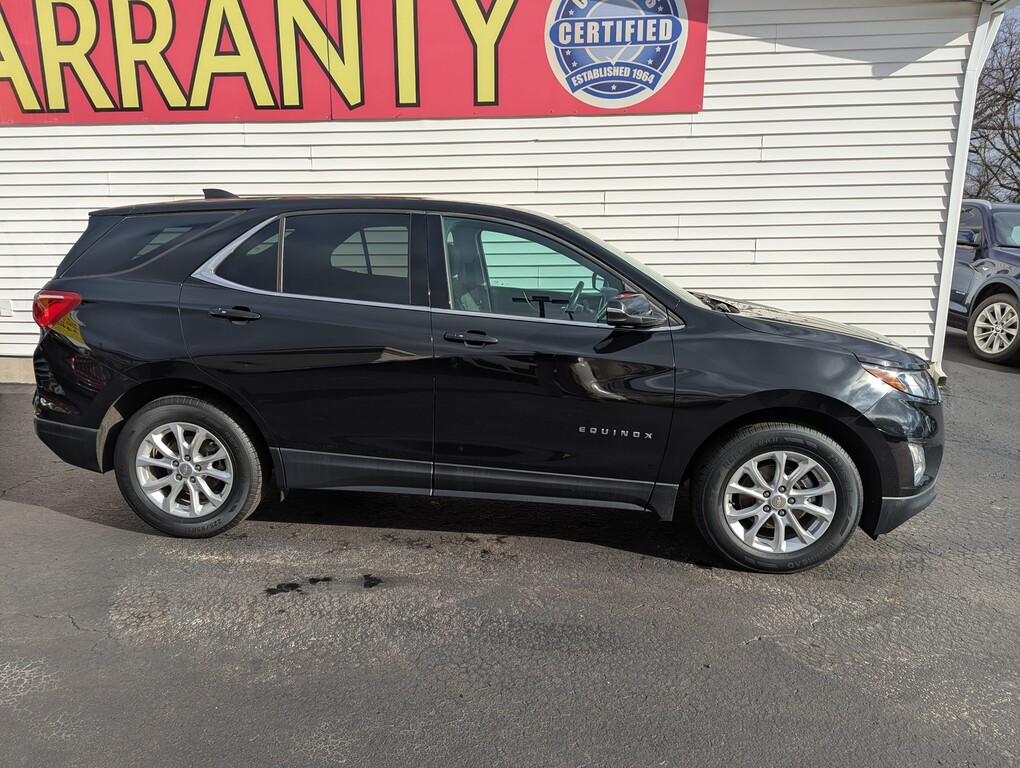 2018 Chevrolet EQUINOX LT 1LT Located at Circus Auto Sales light-box-slides