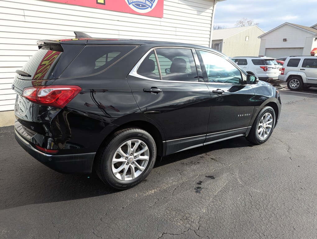 2018 Chevrolet EQUINOX LT 1LT Located at Circus Auto Sales light-box-slides