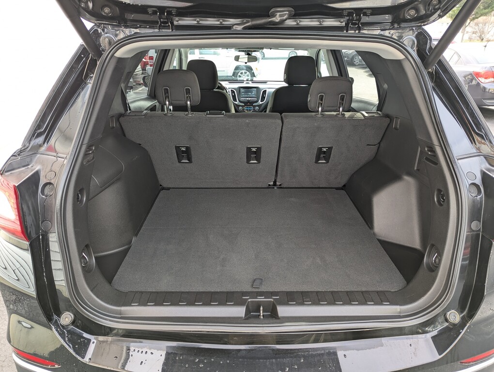 2018 Chevrolet EQUINOX LT 1LT Located at Circus Auto Sales light-box-slides