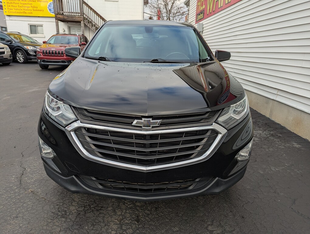 2018 Chevrolet EQUINOX LT 1LT Located at Circus Auto Sales light-box-slides