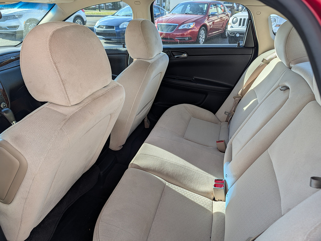 2013 Chevrolet IMPALA LT FLEET Located at Circus Auto Sales light-box-slides