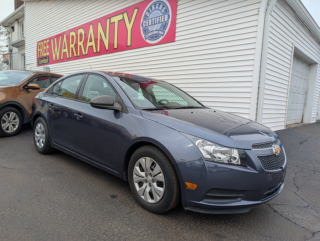 2014 Chevrolet CRUZE 1LS Located at Circus Auto Sales slide-image