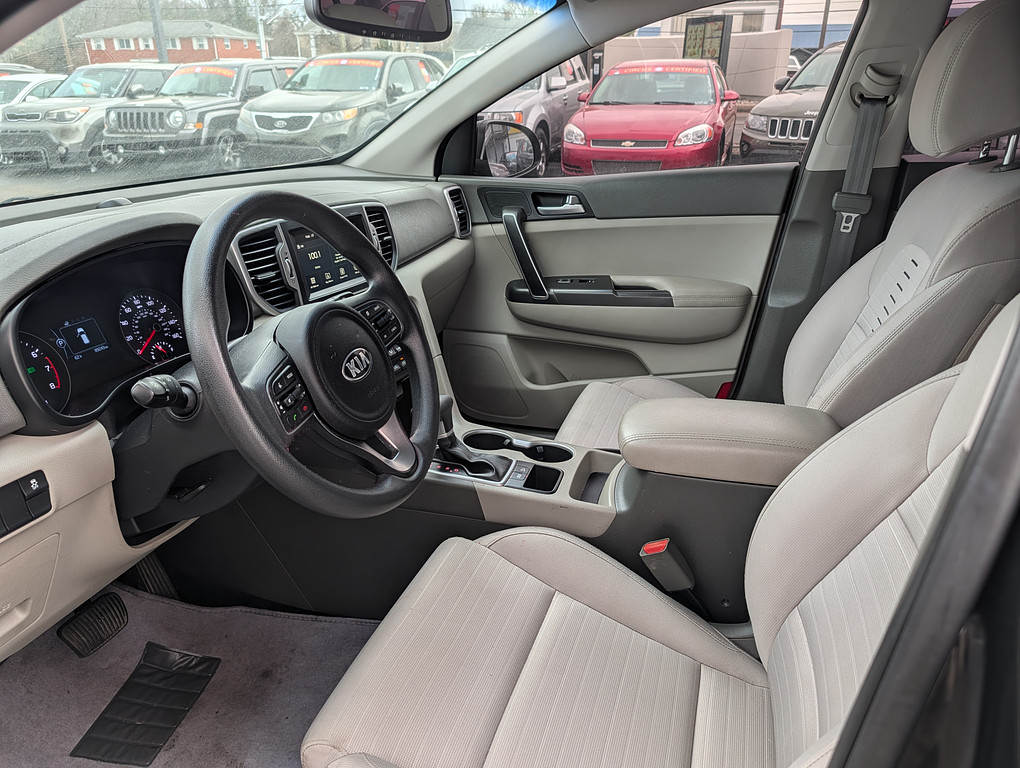 2017 Kia Sportage lx Located at Circus Auto Sales light-box-slides