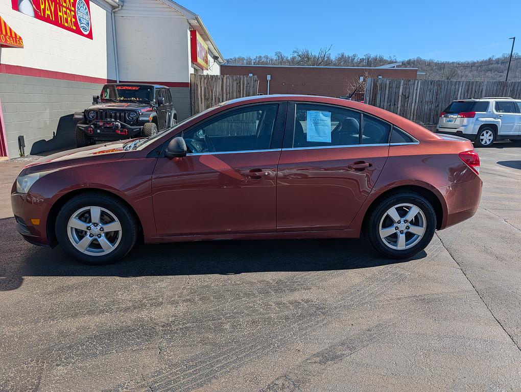 2012 Chevrolet CRUZE Located at Circus Auto Sales light-box-slides