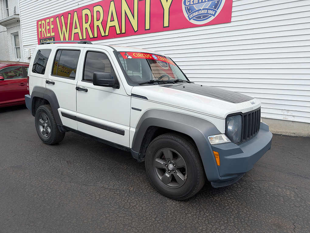 2010 Jeep LIBERTY RENEGADE Located at Circus Auto Sales light-box-slides