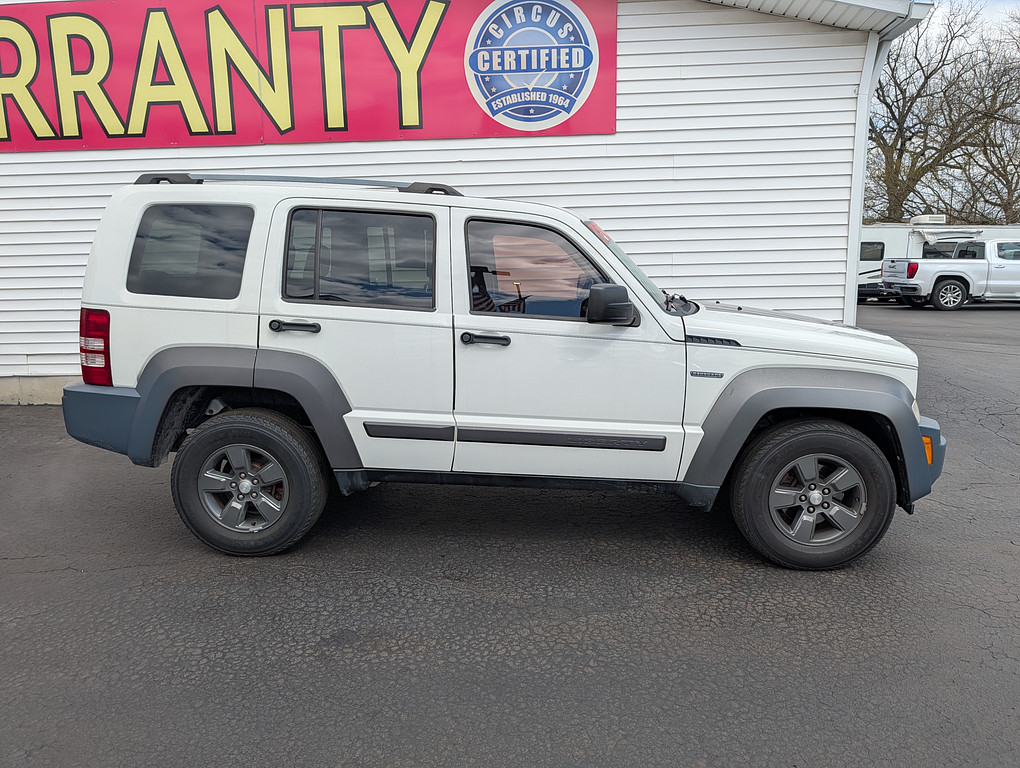 2010 Jeep LIBERTY RENEGADE Located at Circus Auto Sales slide-image
