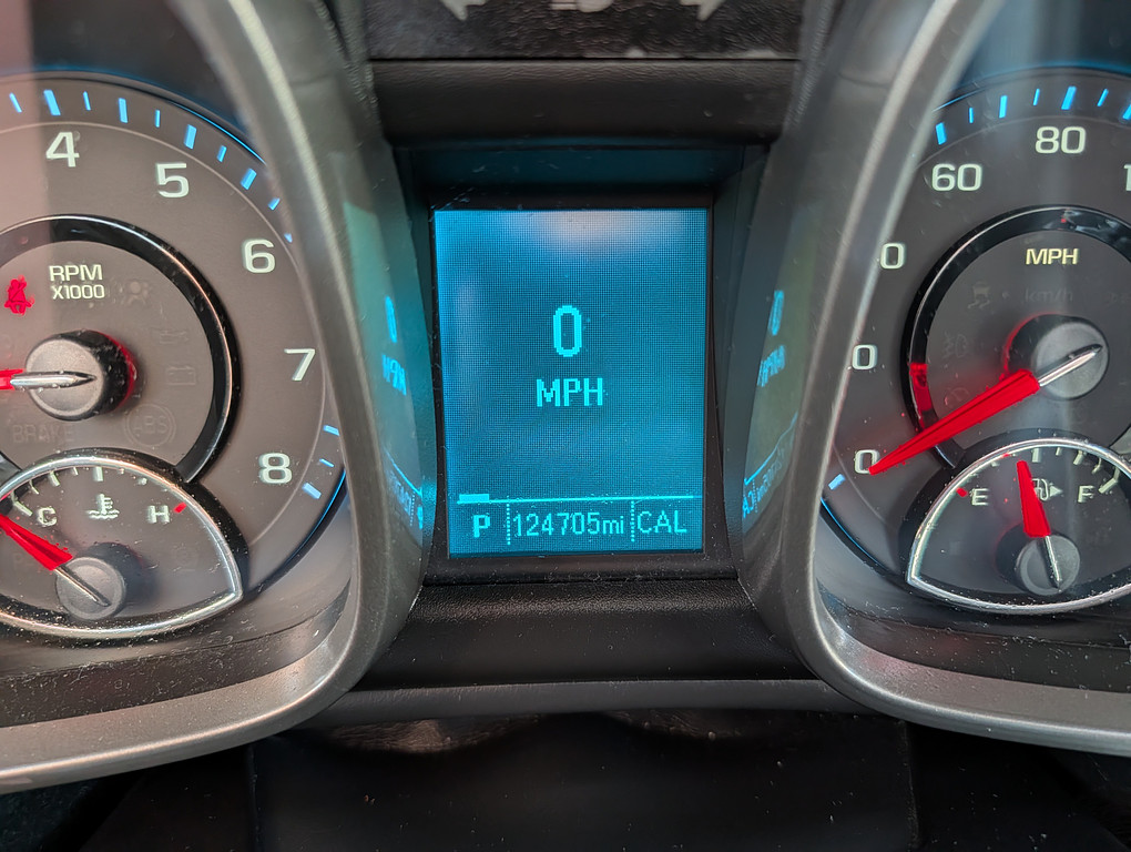 2013 Chevrolet MALIBU 1LT Located at Circus Auto Sales slide-image