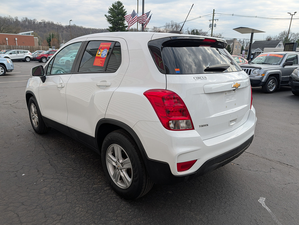 2020 Chevrolet TRAX LS Located at Circus Auto Sales light-box-slides