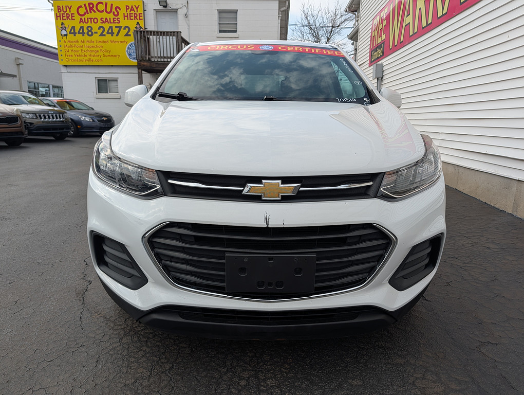 2020 Chevrolet TRAX LS Located at Circus Auto Sales slide-image