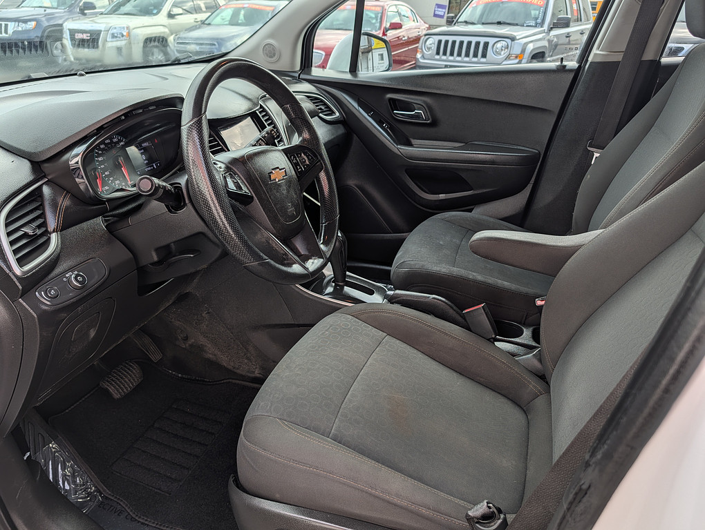 2020 Chevrolet TRAX LS Located at Circus Auto Sales light-box-slides