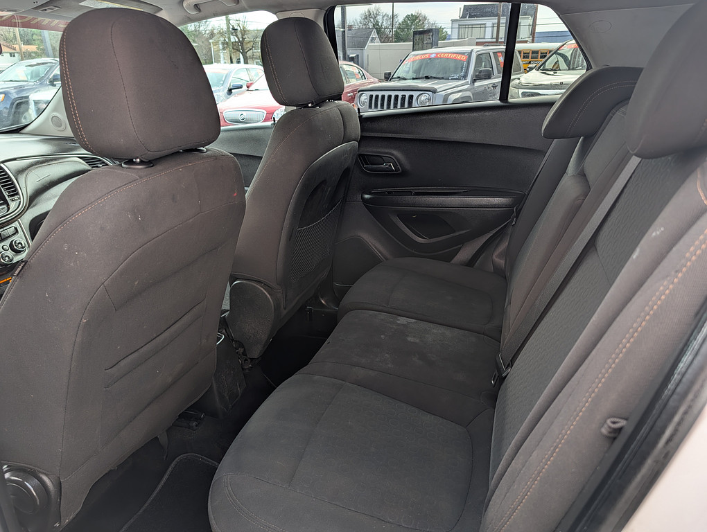 2020 Chevrolet TRAX LS Located at Circus Auto Sales light-box-slides