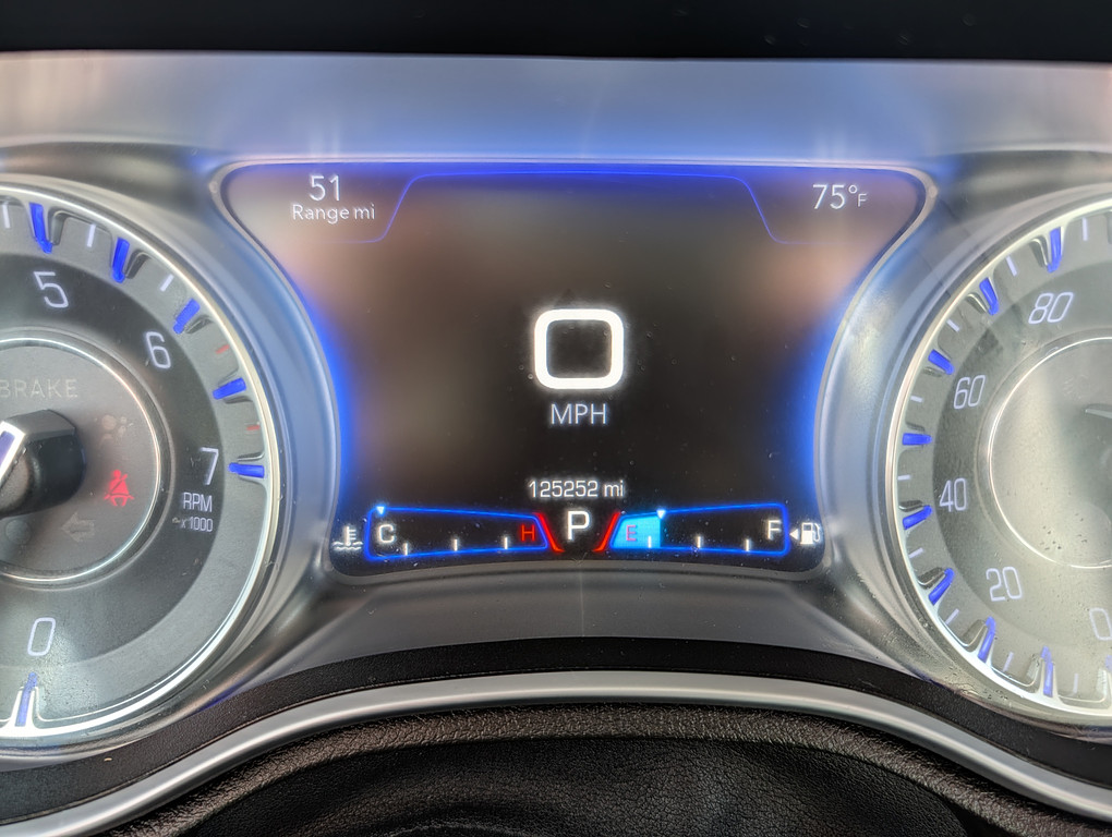 2015 Chrysler 300 LIMITED Located at Circus Auto Sales light-box-slides