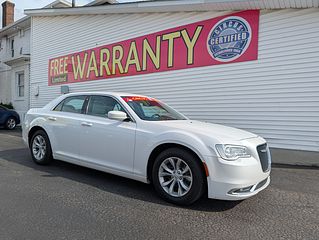 Thumbnail - 2015 Chrysler 300 LIMITED