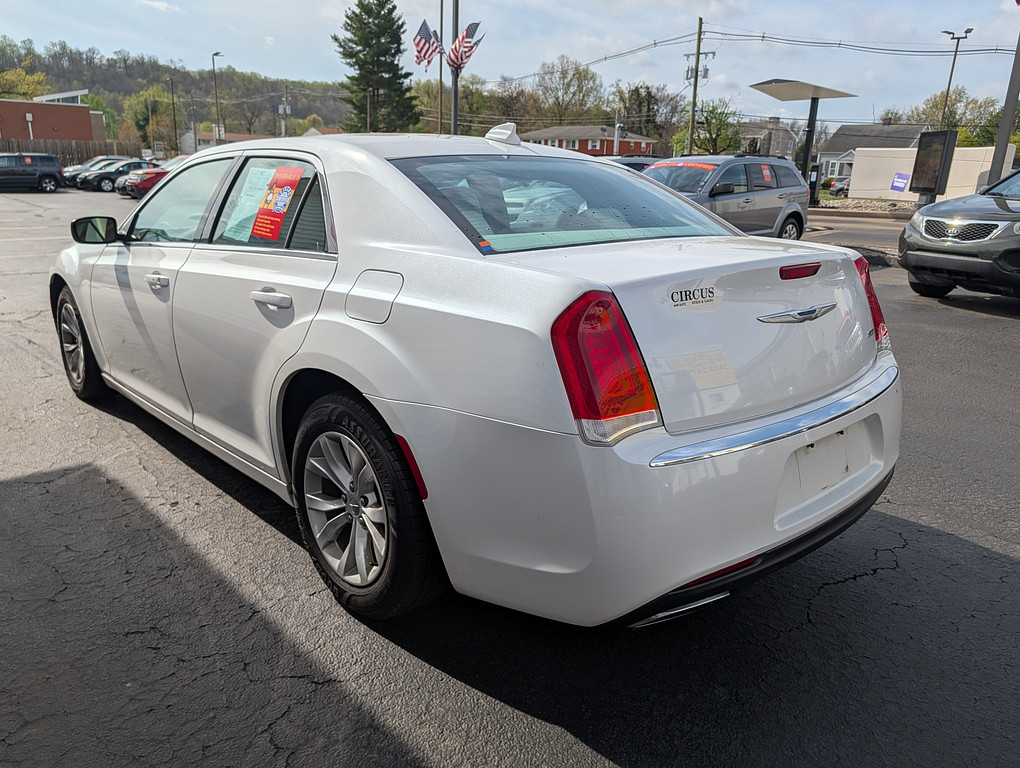 2015 Chrysler 300 LIMITED Located at Circus Auto Sales light-box-slides