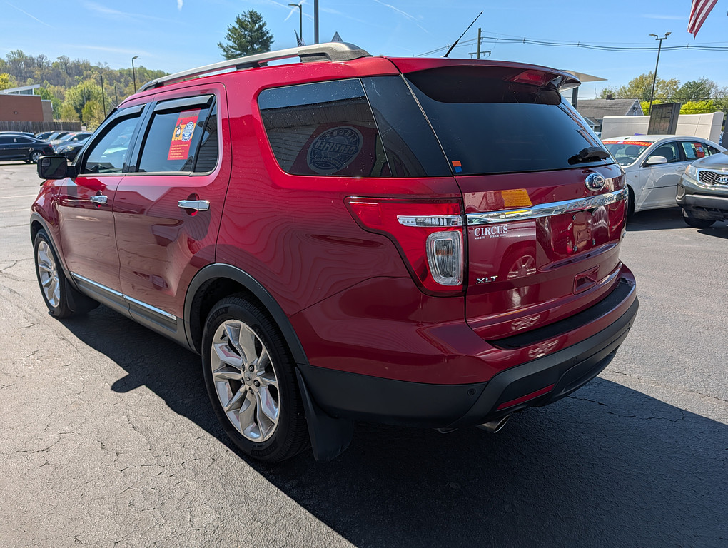 2015 Ford Explorer XLT Located at Circus Auto Sales light-box-slides