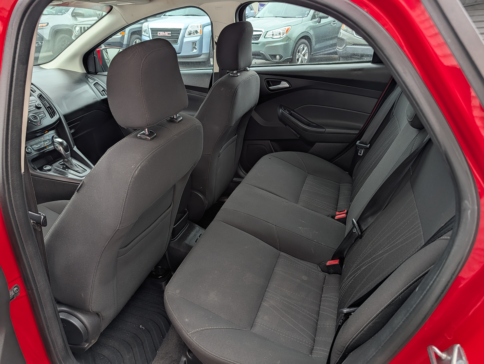 2016 Ford FOCUS SE