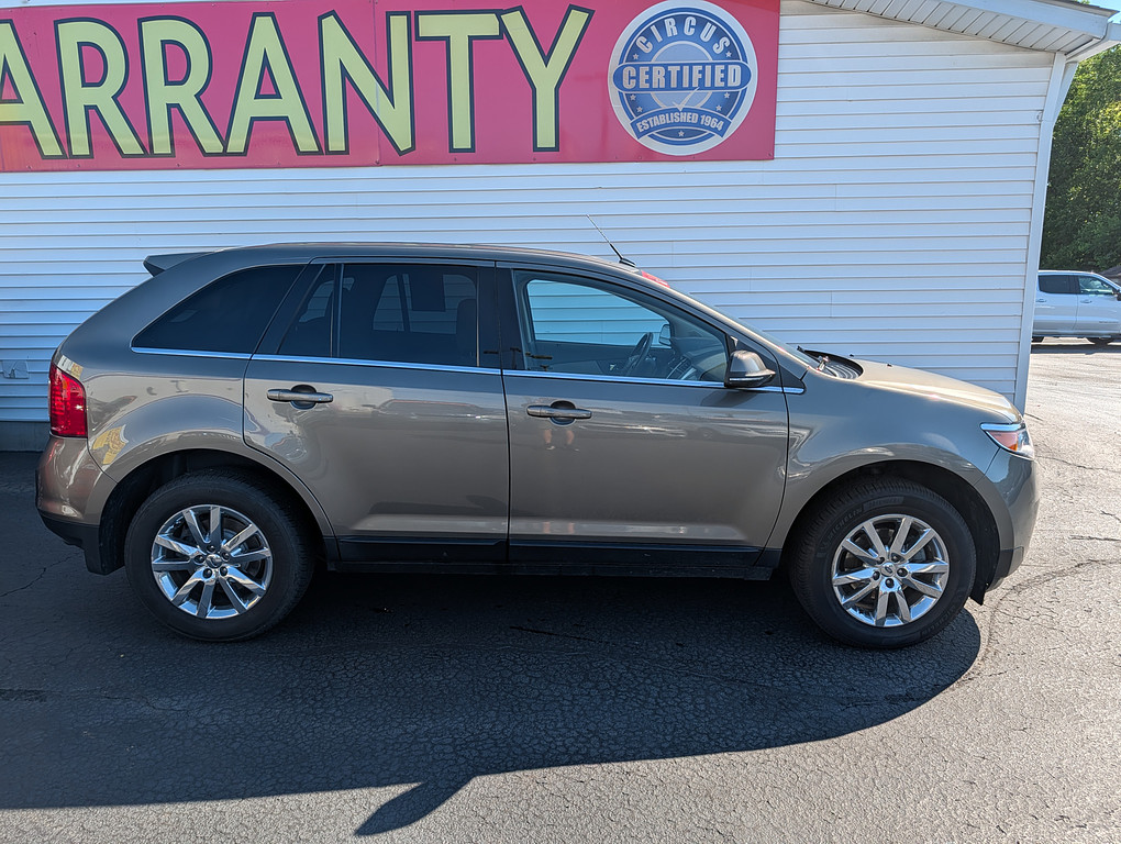 2013 Ford EDGE LIMITED Located at Circus Auto Sales slide-image