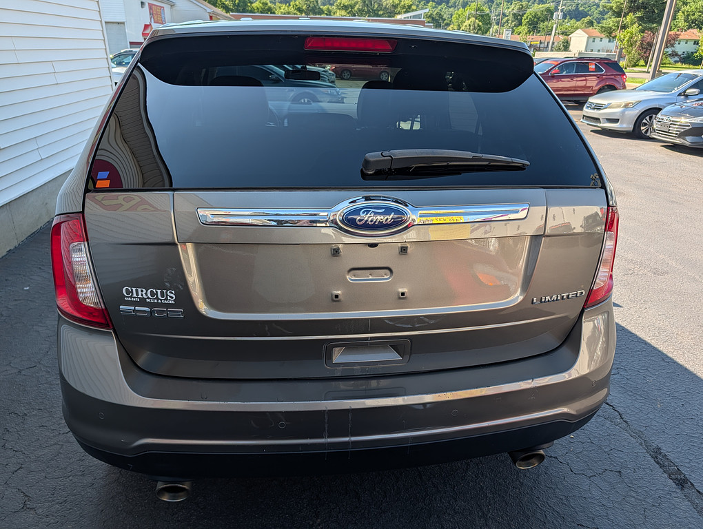 2013 Ford EDGE LIMITED Located at Circus Auto Sales slide-image