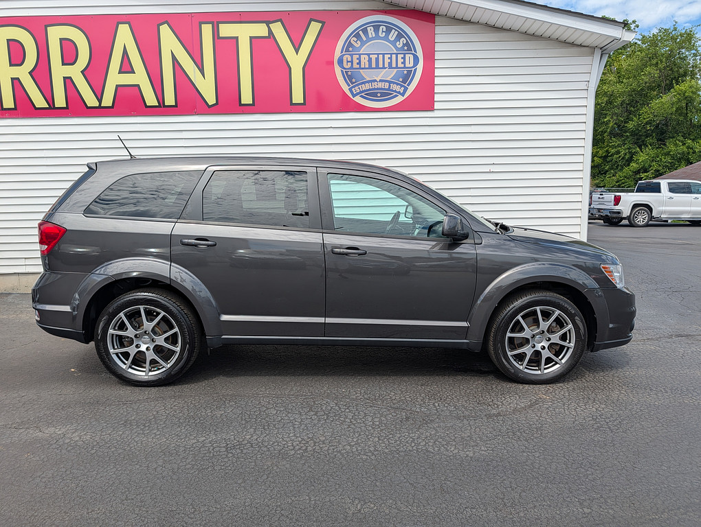 2016 Dodge JOURNEY RT Located at Circus Auto Sales light-box-slides