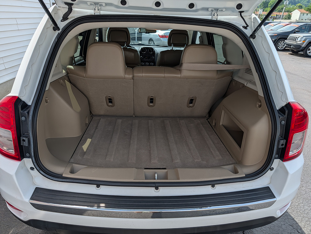 2011 Jeep COMPASS LIMITED Located at Circus Auto Sales slide-image