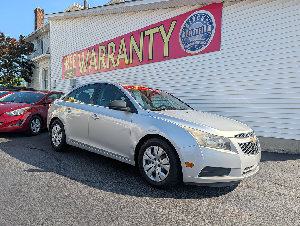 2012 Chevrolet CRUZE 2LS Located at Circus Auto Sales slide-image