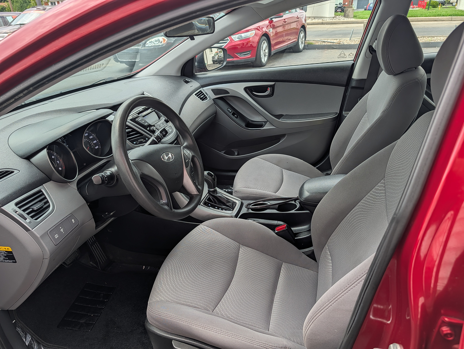 2015 Hyundai ELANTRA GLS; LIMITED GLS(Middle)