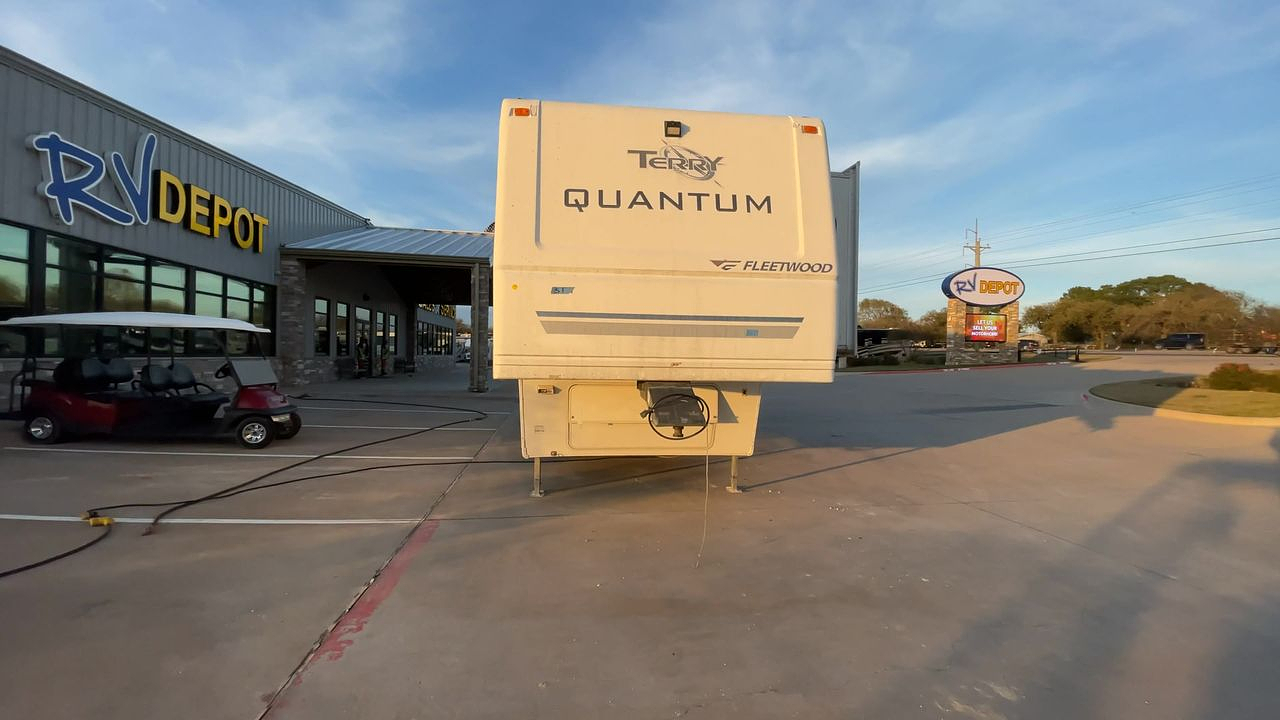 2005 TERRY QUANTUM 305RLDS